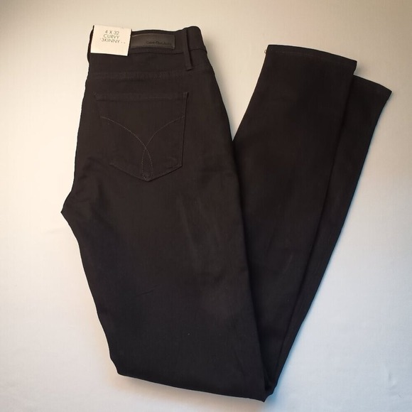 NWT Calvin Klein Denim Jeans Size 4 Curvy Skinny Mid Rise Black Color - Picture 1 of 9